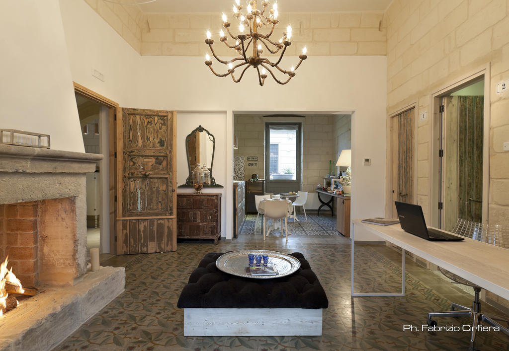 Bed and Breakfast Palazzo Dei Dondoli Lecce Exterior foto