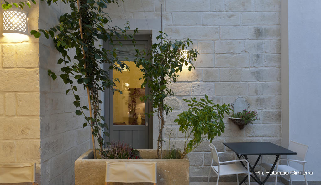 Bed and Breakfast Palazzo Dei Dondoli Lecce Exterior foto