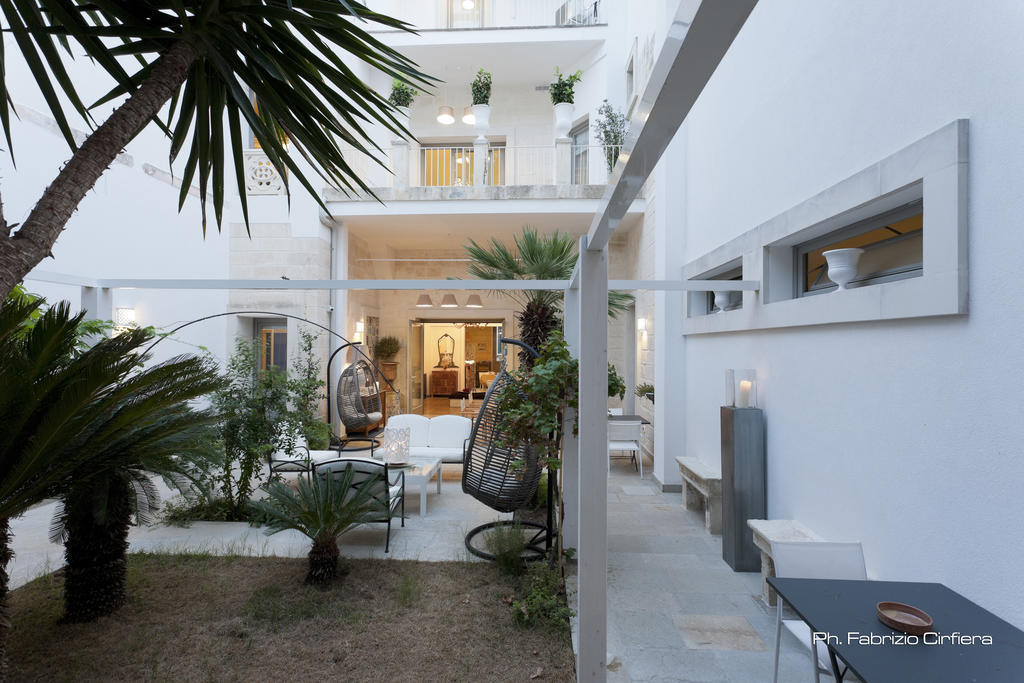 Bed and Breakfast Palazzo Dei Dondoli Lecce Exterior foto