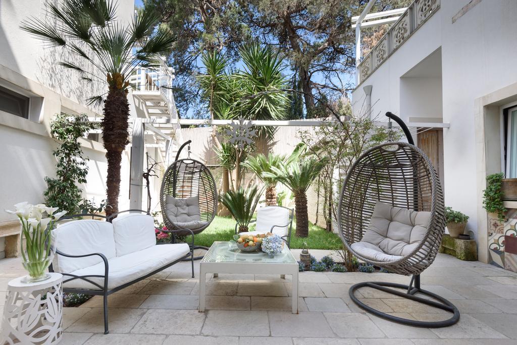 Bed and Breakfast Palazzo Dei Dondoli Lecce Exterior foto