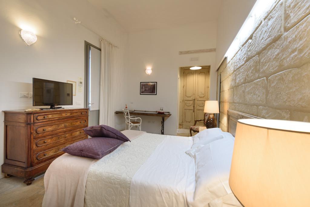 Bed and Breakfast Palazzo Dei Dondoli Lecce Exterior foto