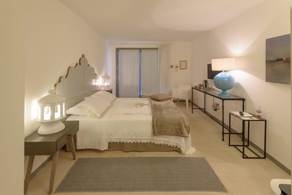 Bed and Breakfast Palazzo Dei Dondoli Lecce Exterior foto